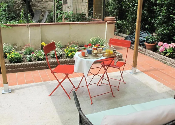 Le Petit Jardin Center Apartment *