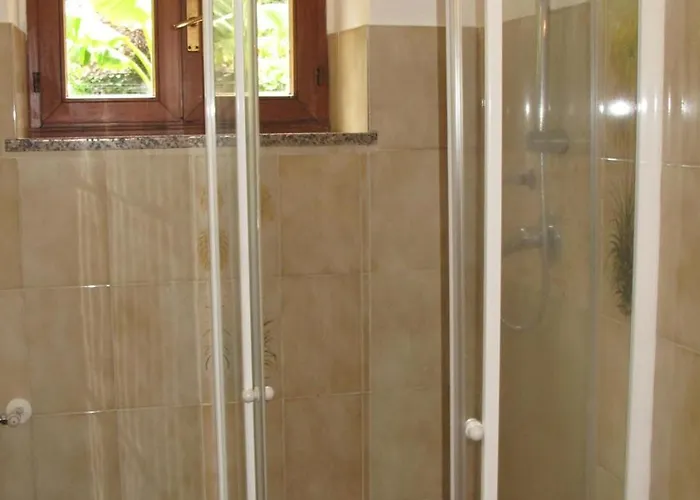 Le Petit Jardin Center Apartment