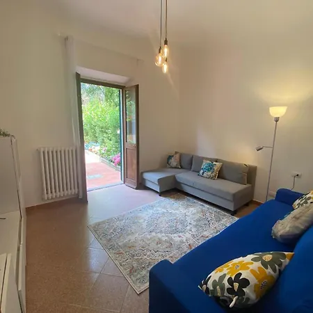 Le Petit Jardin Center